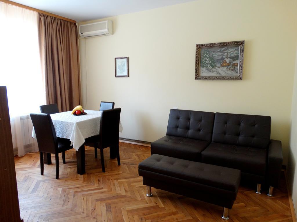 Old Center Apartment Русе Экстерьер фото
